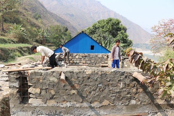 पर्वतमा पुनिनर्माण  किन सुस्त भयो त कारण यस्तो छ  ?