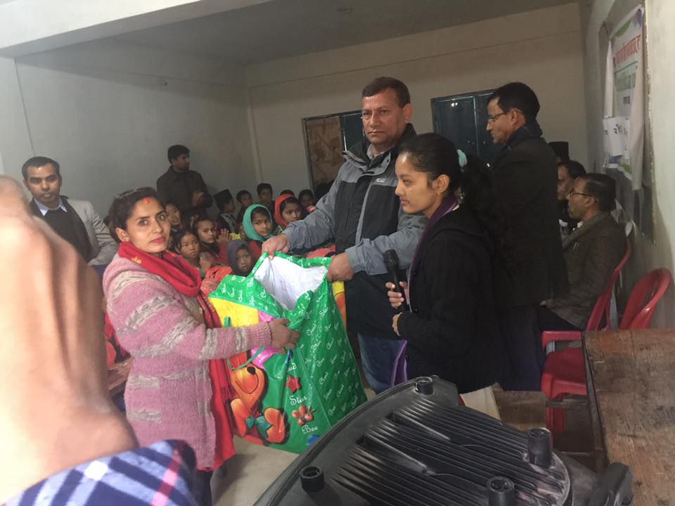 देउसीभैलो खेलेर सहयोग