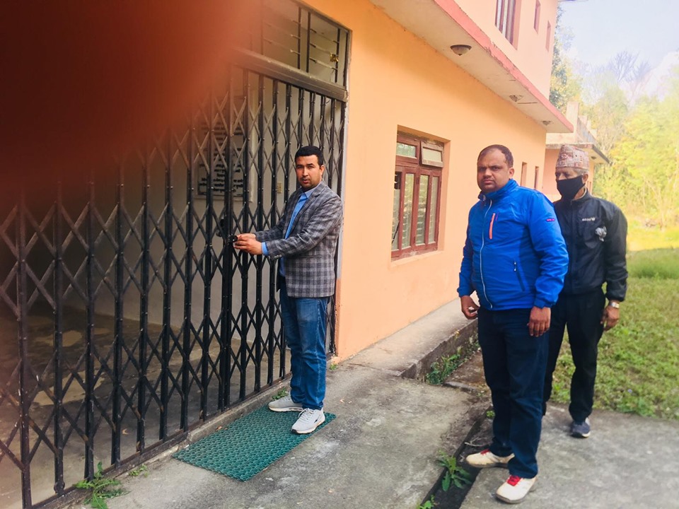 गुप्तेश्वर क्याम्पसको तालाबन्दी खुल्यो