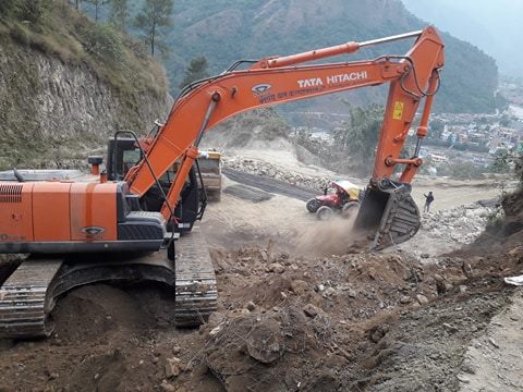 पर्वतमा विकास निर्माणका काम धमाधम हुँदै