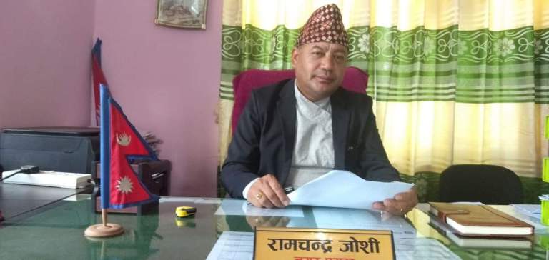 कुश्माका मेयर जोशीको सहनीय काम : दुई दिनमै ८० वेड क्षमताको आईसोलेशन तयारी