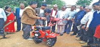 मकै जोनको अनुदान आफन्त र परिवारलाई