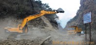पर्वत–बेनी सडकखण्ड दैनिक ८ घण्टा बन्द