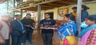 सामजिक अभियान्त मुना भुषालको पहलमा पीडित परिवारलाई आर्थिक सहयोग