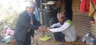 क्यान्सर पीडित मिमवहादुरलाई आर्थिक सहयोग हस्तान्तरण, देशबिदेशमा रहेका व्याक्तिहरुलाई सहयोग गर्न अनुरोध